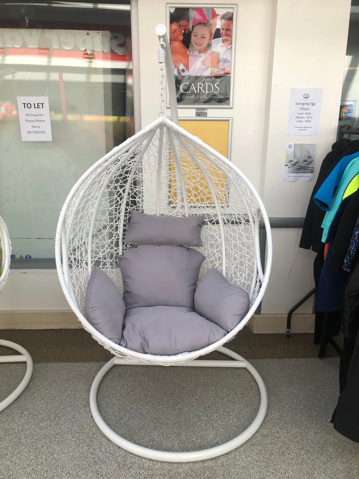 Small Swinging Egg Chair